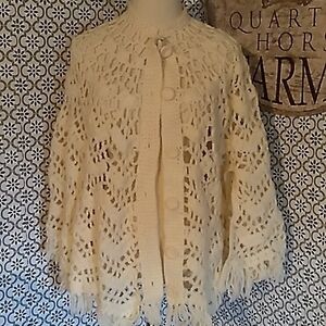 Vintage 1970s homemade cream color shawl